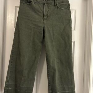 New Directions Khaki Women's Cropped Jeans